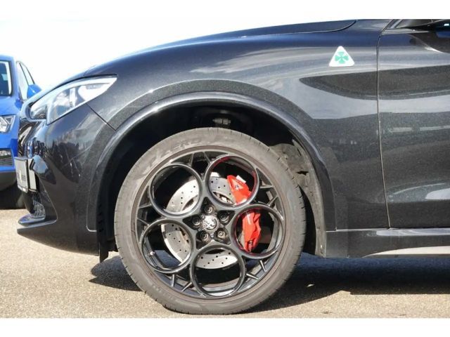 Alfa Romeo Stelvio Q4 Quadrifoglio Turbo