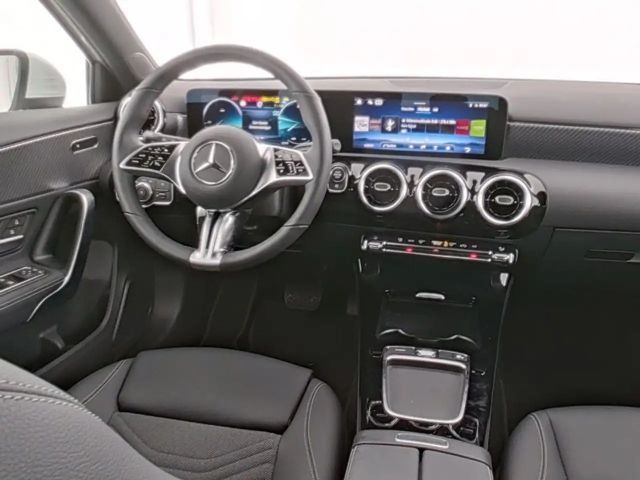 Mercedes-Benz A 200 Progressive