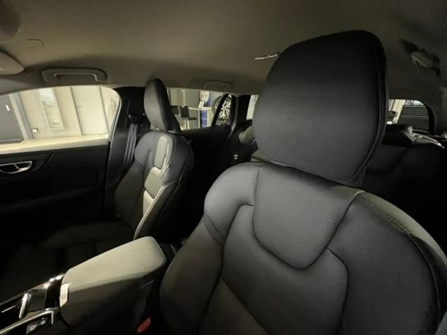 Volvo V60 AWD Dark Plus Recharge T6