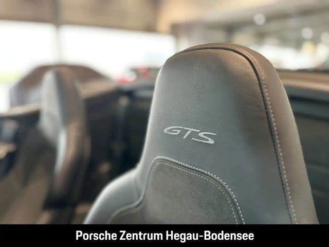 Porsche 992 Cabrio Carrera GTS