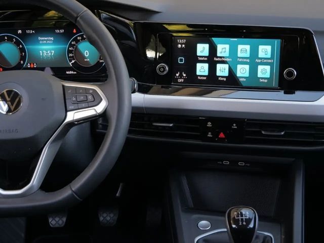 Volkswagen Golf 8 TSI AHK LED Winterpaket