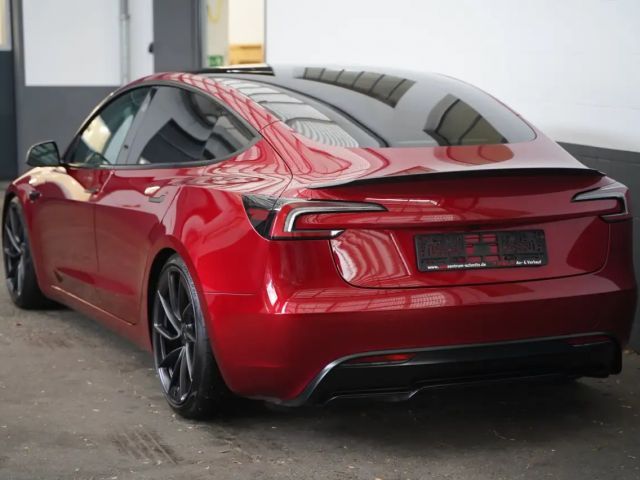 Tesla Model 3 Performance