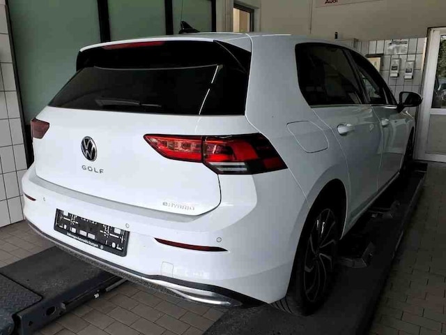 Volkswagen Golf eHybrid