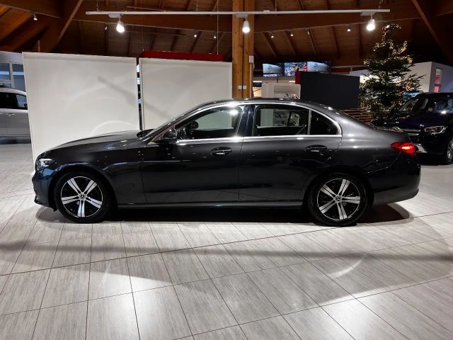 Mercedes-Benz C 200 AVANTGARDE C 200 d Sedan