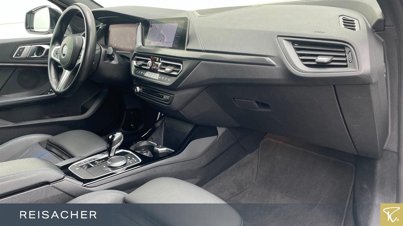 BMW 118 118i M-Sport Sedan