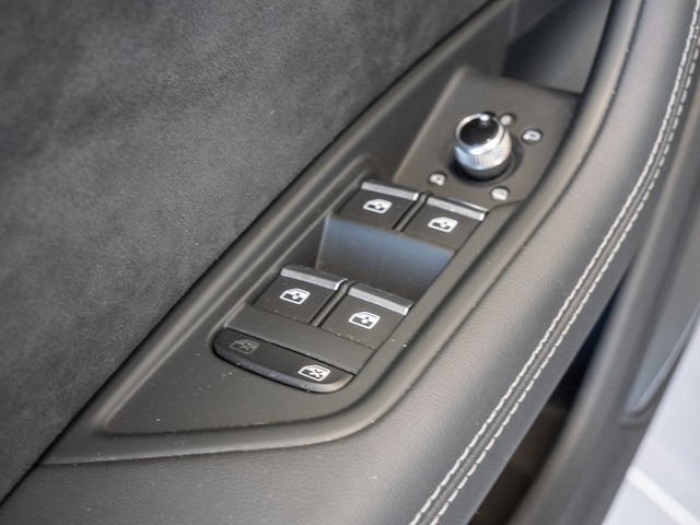 Audi RS4 Avant Quattro