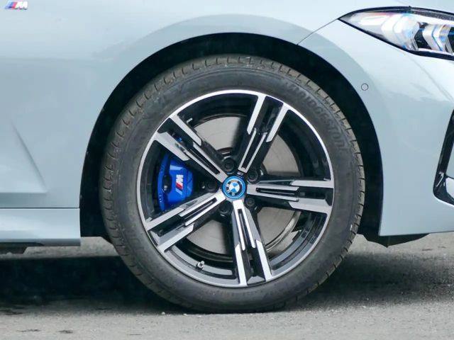 BMW 330 330e M-Sport Touring