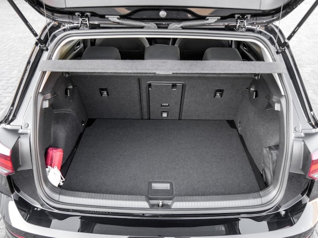 Volkswagen Golf 1.5 eTSI DSG Golf VIII Style