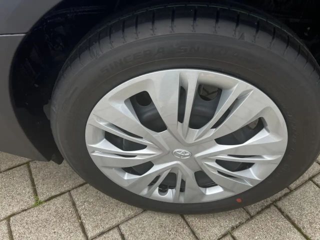 Toyota Aygo X Business Hatchback