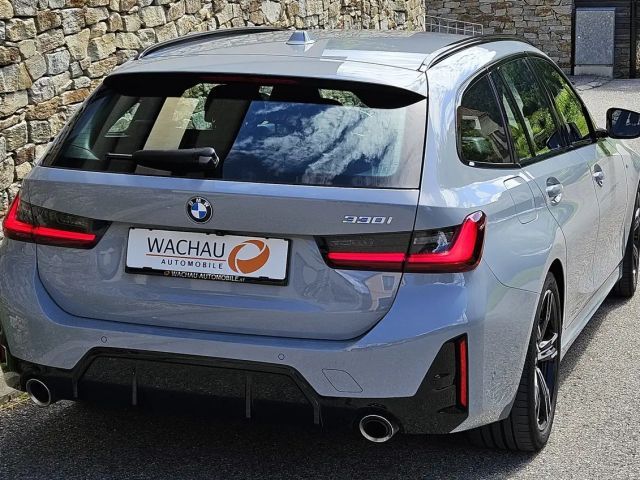 BMW 330 330i Touring xDrive
