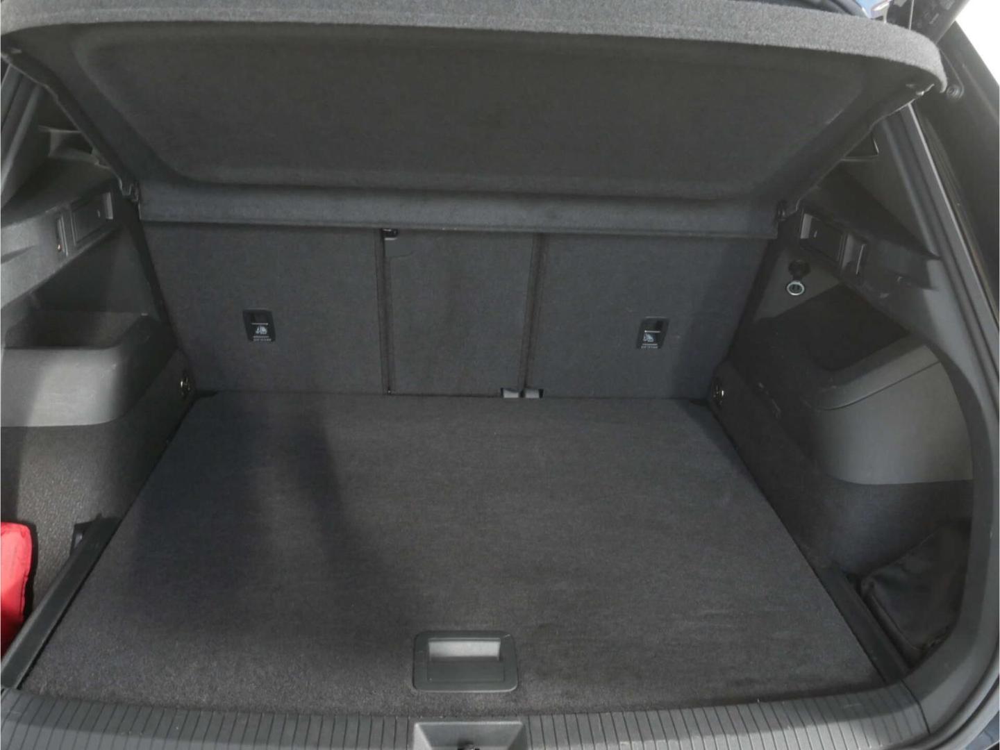 Volkswagen Tiguan 2.0 TDI R-Line Style