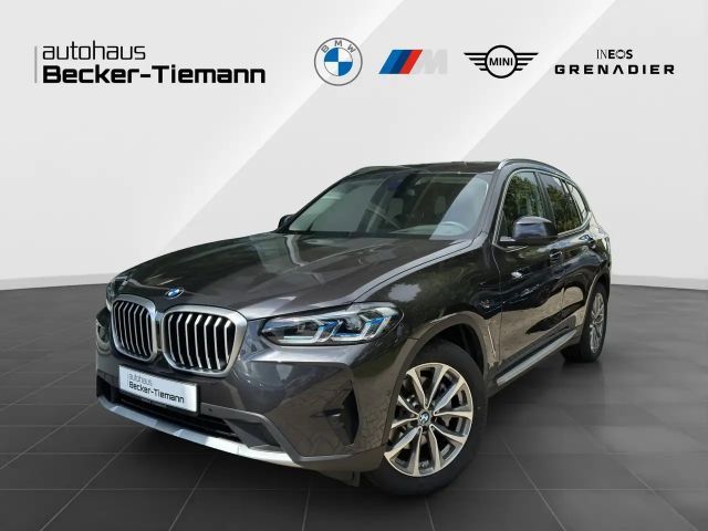 BMW X3 xDrive30i