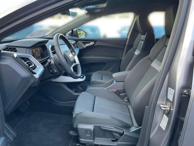 Audi Q4 e-tron 45 / MMI-Navi+, Standklima, LED, RFK