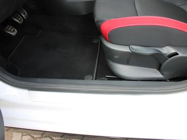 Skoda Fabia 1.0 TSI Monte Carlo