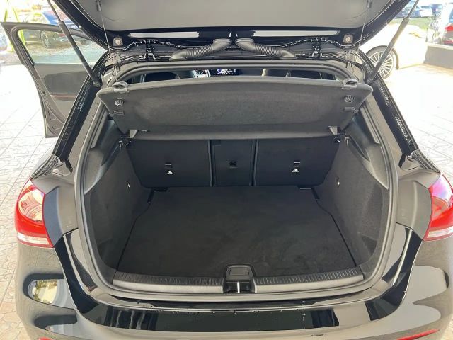 Mercedes-Benz A 200 AMG Line