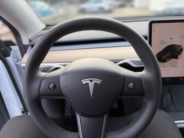 Tesla Model Y Dual Motor RWD