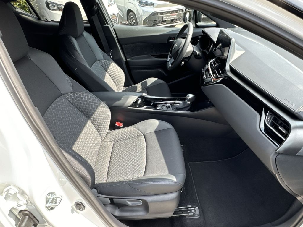 Toyota C-HR 5-deurs Bi-Tone Team D