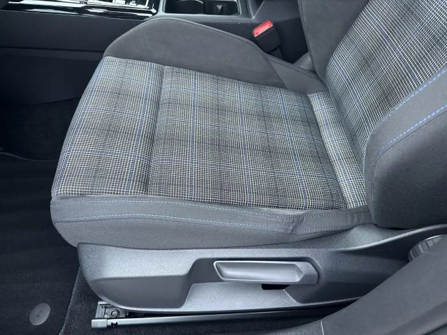 Volkswagen Golf GTE eHybrid