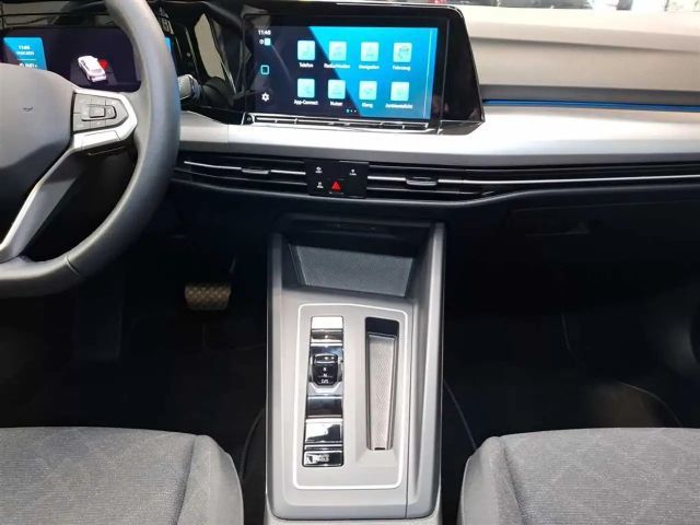 Volkswagen Golf 1.5 eTSI DSG Life