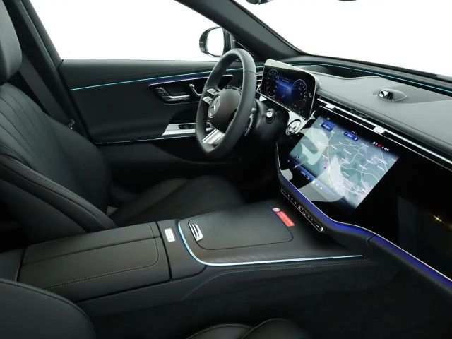 Mercedes-Benz E 400 4MATIC Sedan