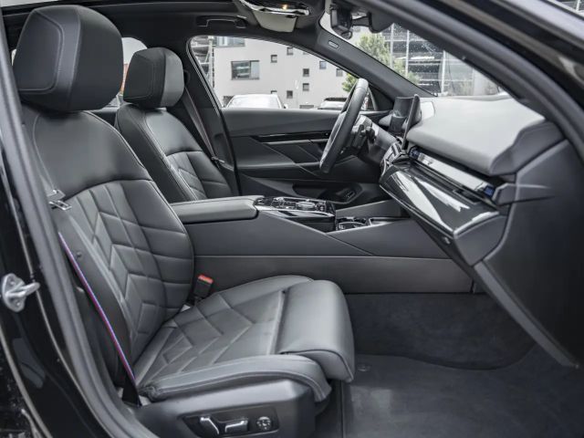 BMW 520 520d M-Sport