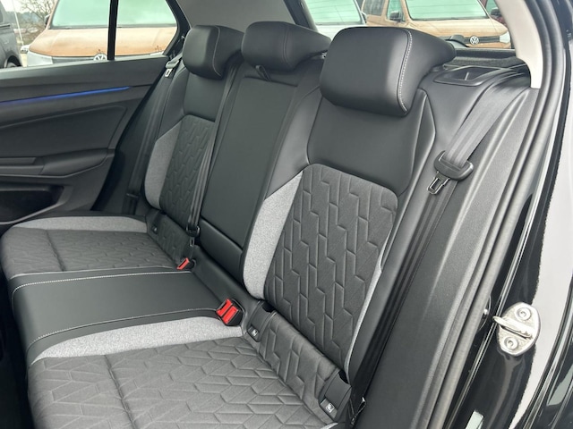 Volkswagen Golf 1.5 eTSI