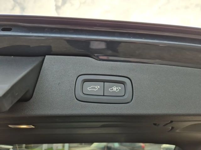 Volvo V60 Core Hybrid