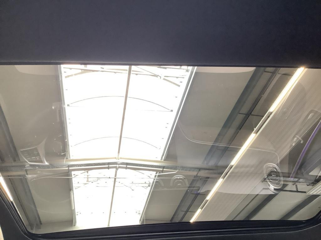 Mercedes-Benz C 180 AVANTGARDE Sedan