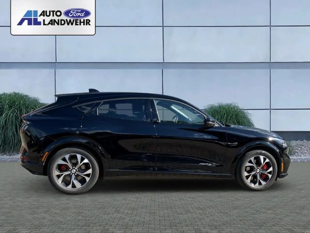 Ford Mustang Mach-E AWD Extended range