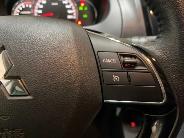 Mitsubishi Space Star Star