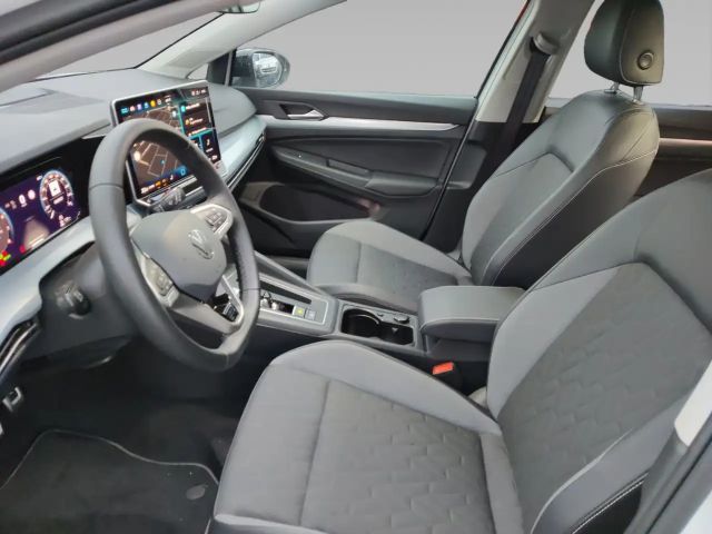 Volkswagen Golf 1.5 eTSI DSG Golf VIII