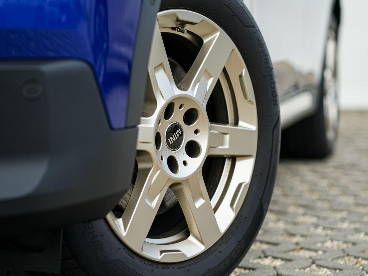 MINI Cooper C Countryman Favoured