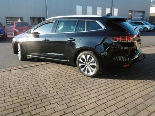 Renault Megane EDC TCe 140 Techno