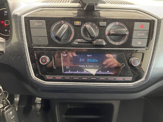 Volkswagen up! 1.0 KLIMA DAB+ ESP ZV ABS GANZJAHRESREIFEN