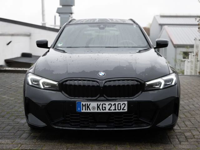 BMW 320 320d M-Sport Touring