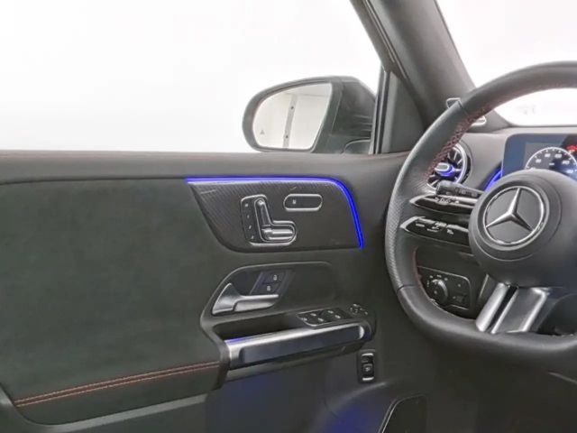 Mercedes-Benz GLB 220 4MATIC AMG Line