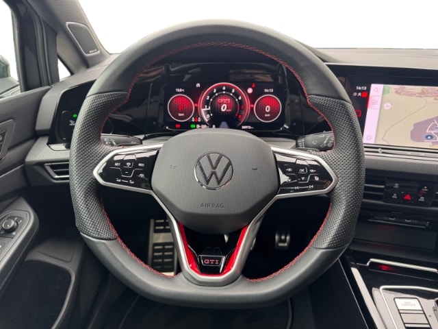 Volkswagen Golf 2.0 TSI DSG