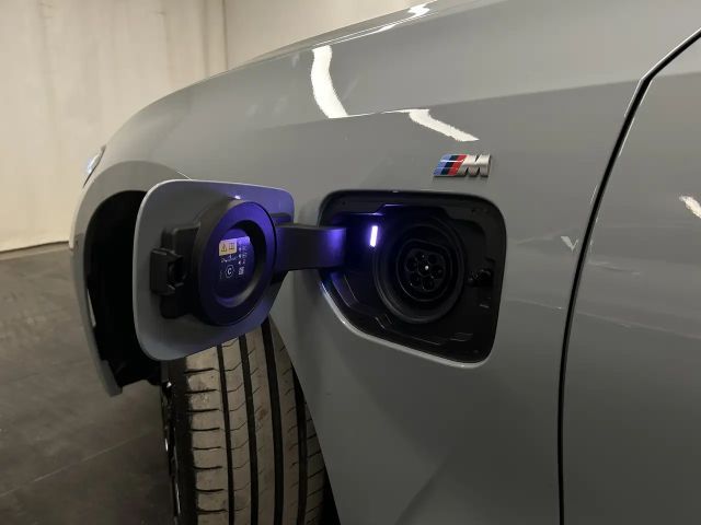 BMW 330 330e M-Sport Touring xDrive