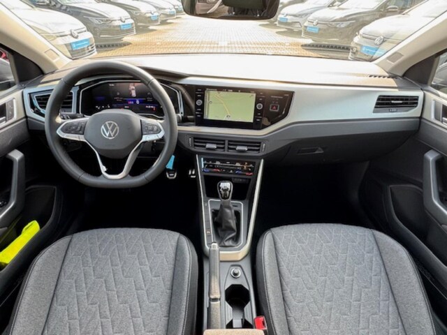 Volkswagen Polo IQ.Drive Move