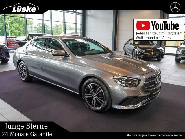 Mercedes-Benz E 220 AVANTGARDE E 220 d Sedan