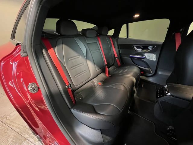 Mercedes-Benz EQE 4MATIC+ 53 AMG Line Sedan