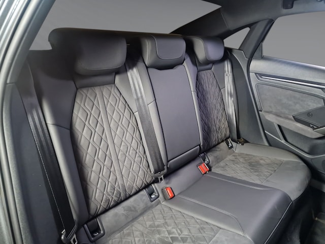 Audi RS3 Quattro S-Tronic Sedan