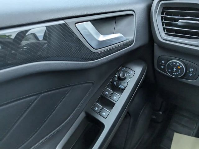 Ford Focus ST Line Wagon