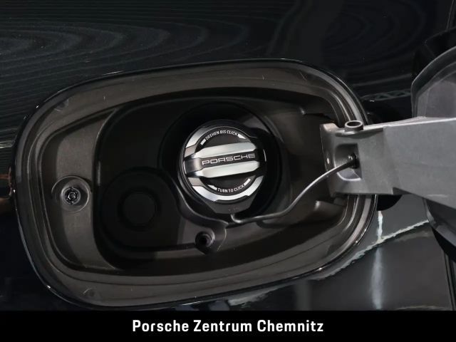 Porsche Cayenne 4 Coupé GTS