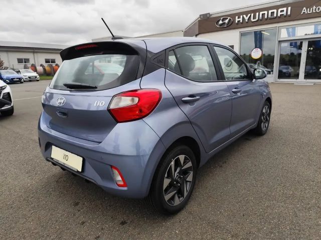 Hyundai i10 1.0 2WD Trend
