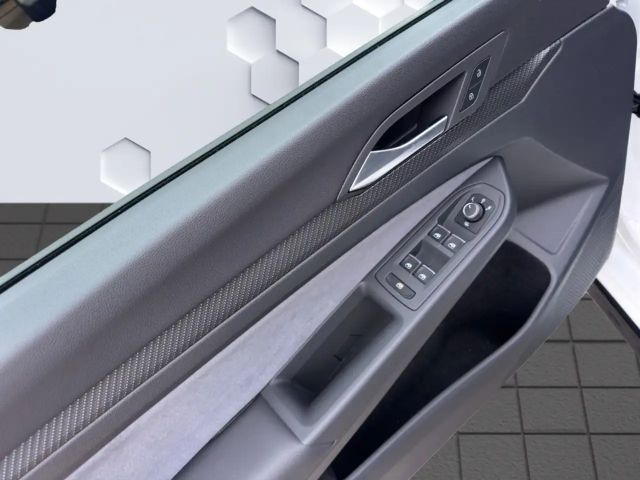 Volkswagen Golf DSG R-Line Variant