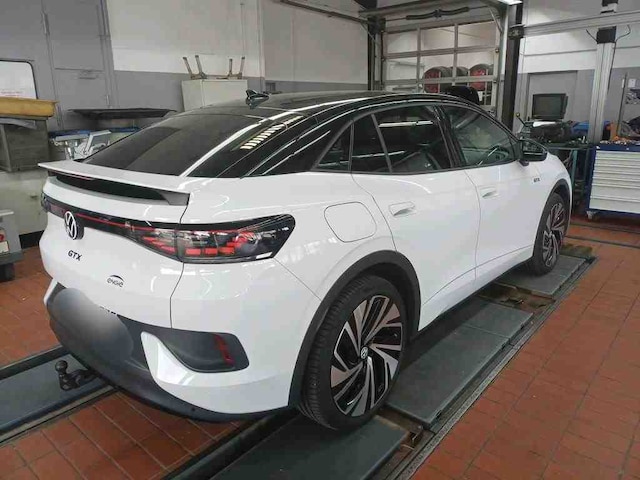 Volkswagen ID.5 Wärmepumpe AHK IQLight W-Pumpe ACC AUT LED PDC SitzH