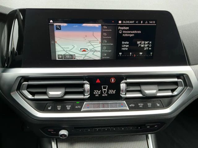 BMW 320 320i M-Sport Sedan