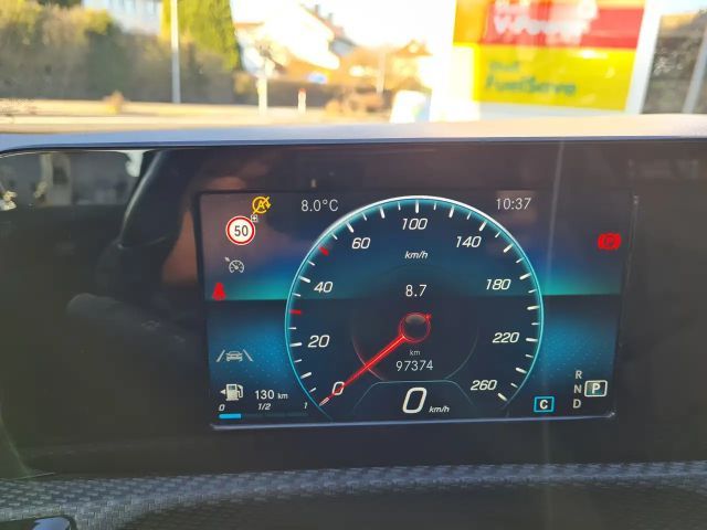 Mercedes-Benz A 200 Business Line Hatchback