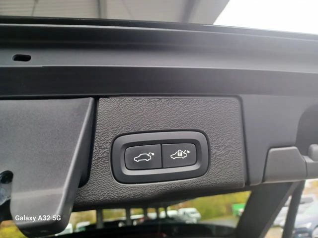 Volvo XC60 B5 AWD°Plus Black Edition°360°Cam°KiSi